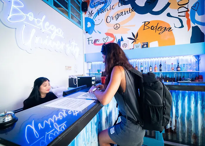 Bodega Party Center -